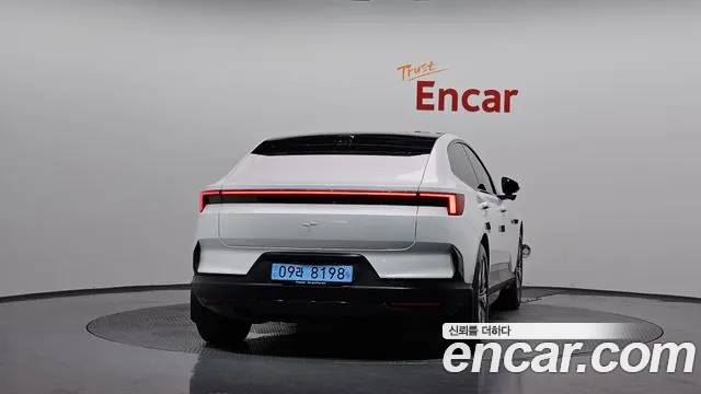 Polestar 4 2025 thumb 6