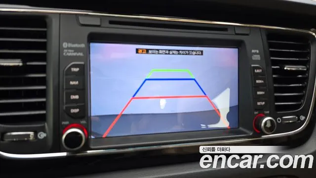 Kia Carnival 2017 thumb 11