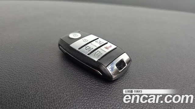Kia Carnival 2017 thumb 5