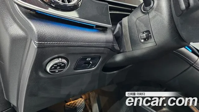 Mercedes-Benz EQE 2023 thumb 8