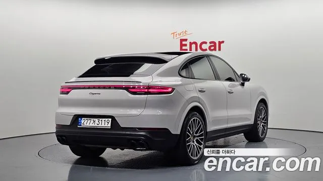 Porsche Cayenne 2023 thumb 2