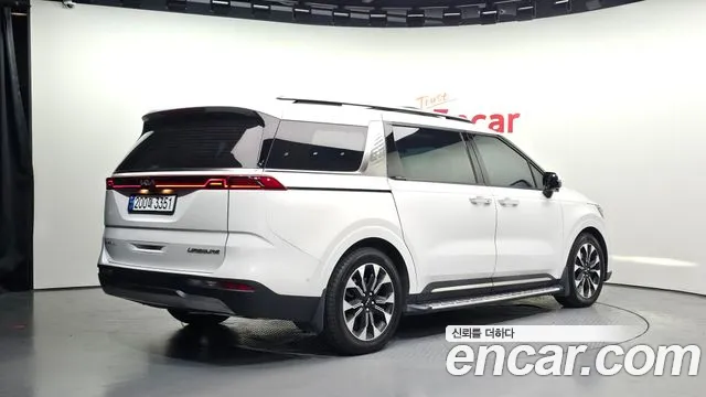 Kia Carnival 2023 thumb 12