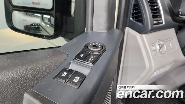Hyundai Solati 2024 thumb 8