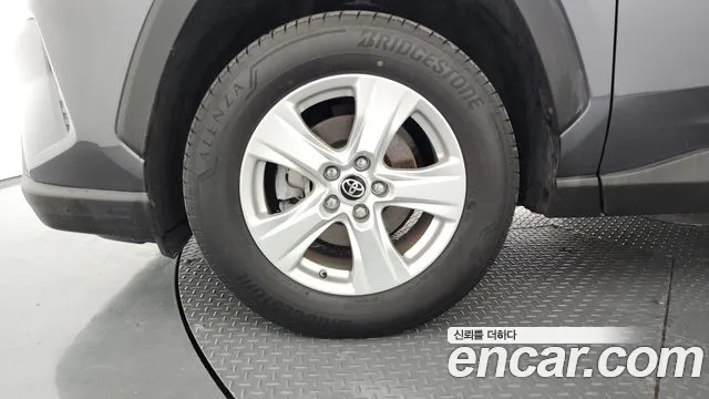 Toyota RAV4 2019 thumb 6