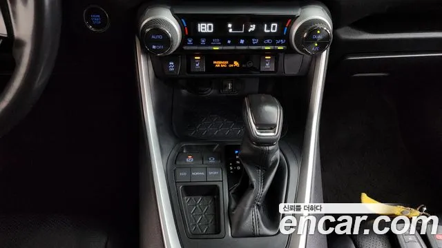 Toyota RAV4 2019 thumb 7