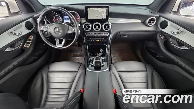 Mercedes-Benz GLC 2017 thumb 12