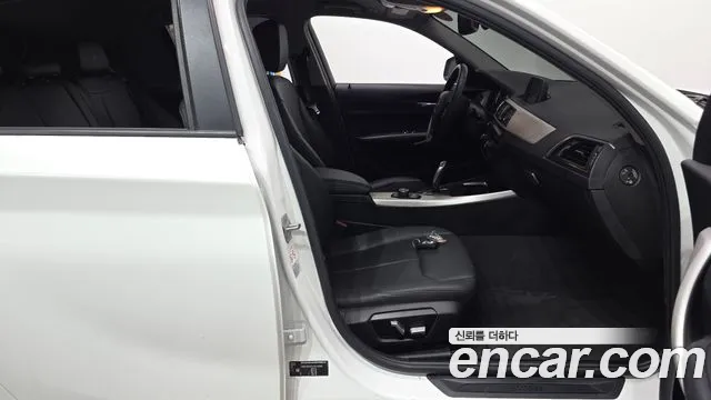 BMW 1 серии 2018 thumb 11