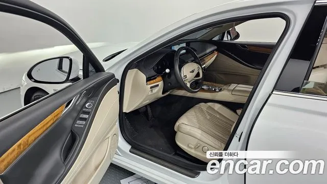 Genesis G80 2020 thumb 2