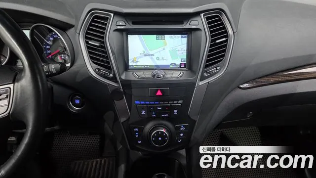 Hyundai DM 2012 thumb 4