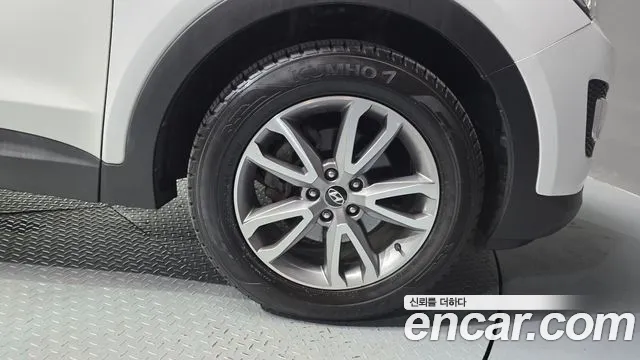 Hyundai DM 2012 thumb 2