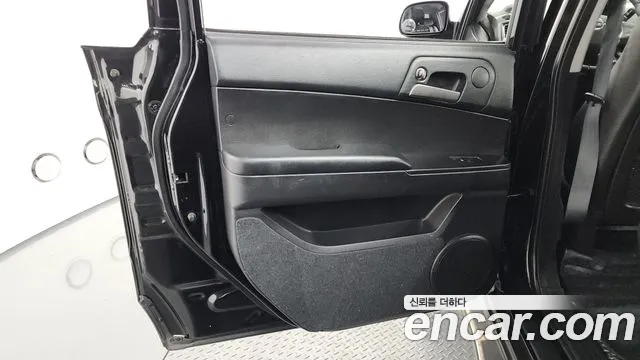 KGM Korando 2016 thumb 3