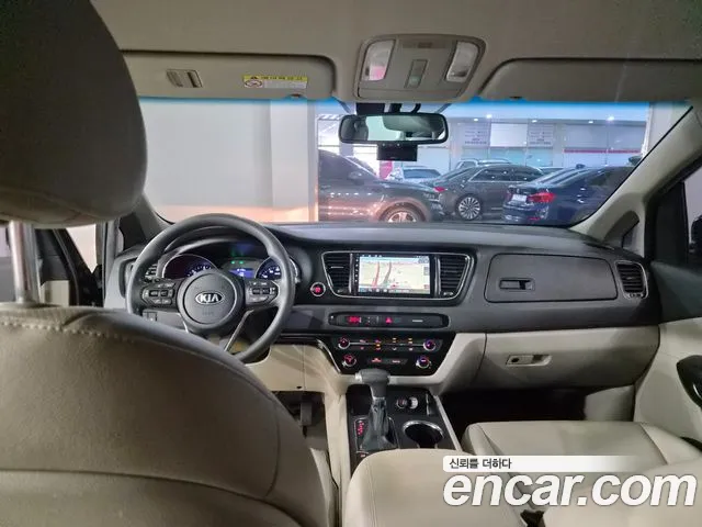 Kia Carnival 2020 thumb 8