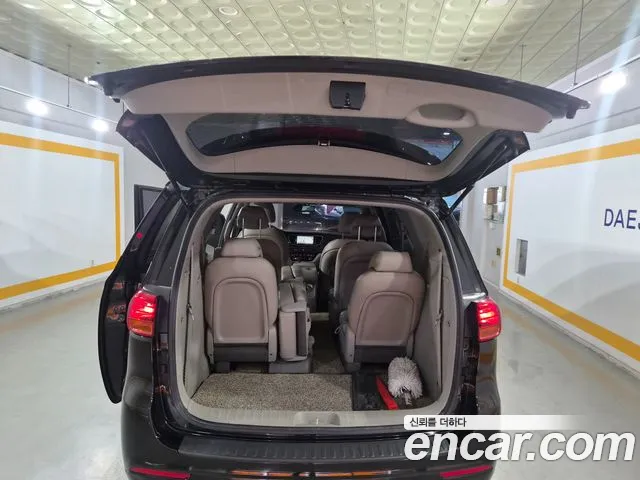 Kia Carnival 2020 thumb 7