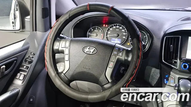 Hyundai Staria 2016 thumb 12
