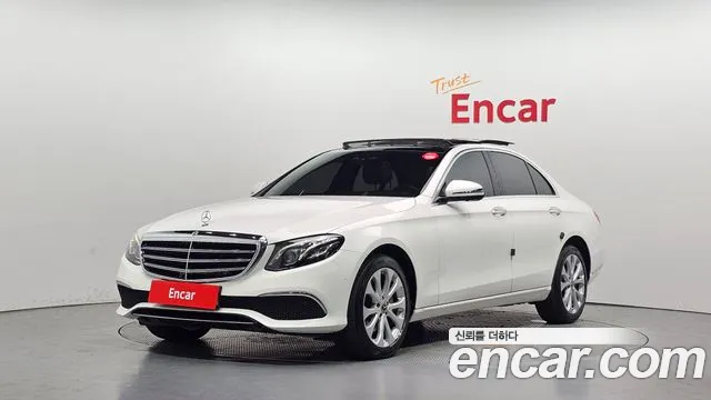Mercedes-Benz E-Class 2019 thumb 3