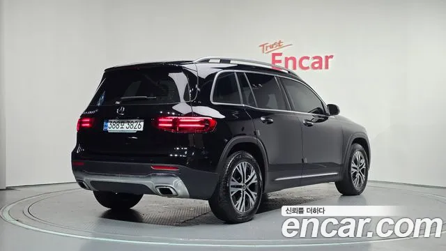 Mercedes-Benz GLB 2024 thumb 3