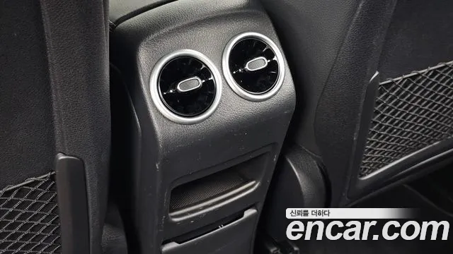 Mercedes-Benz GLB 2024 thumb 7