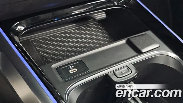 Mercedes-Benz GLB 2024 thumb 11