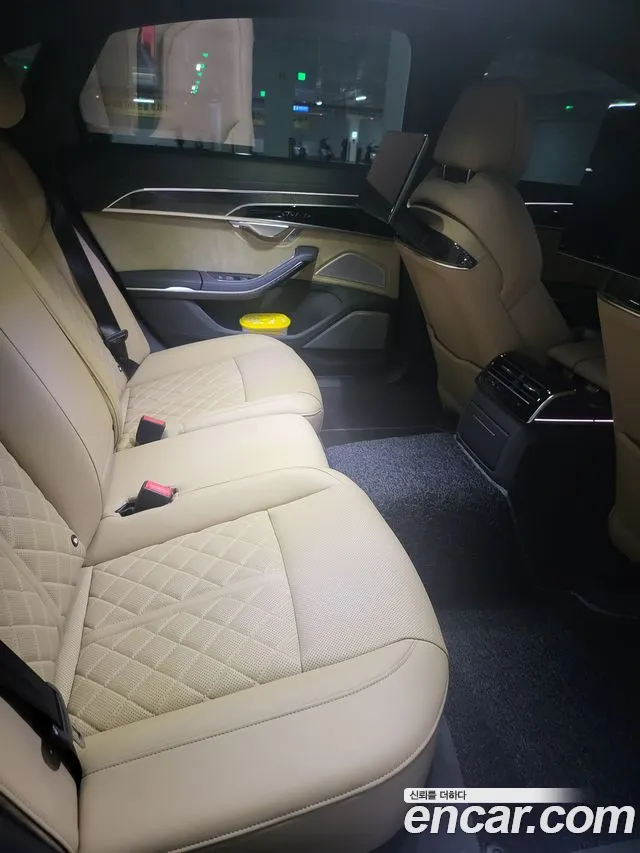 Audi S8 2021 thumb 6
