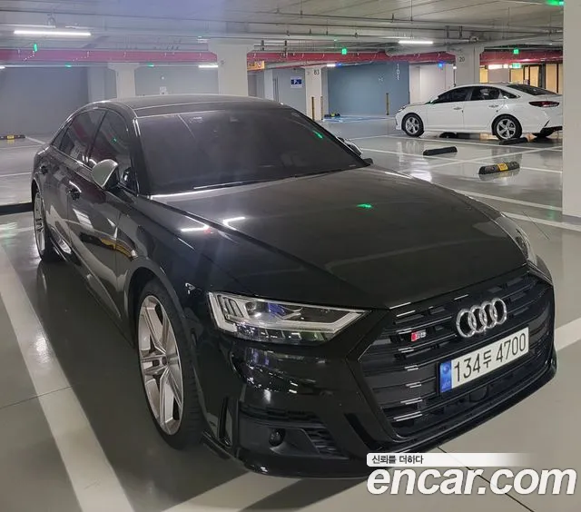 Audi S8 2021 thumb 5