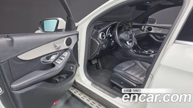 Mercedes-Benz GLC 2017 thumb 7
