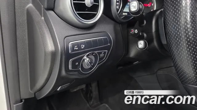 Mercedes-Benz GLC 2017 thumb 4