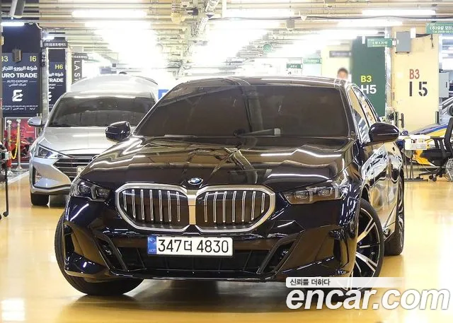BMW 5 серии 2024 thumb 12