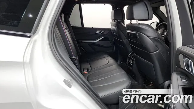 BMW X5 2025 thumb 11