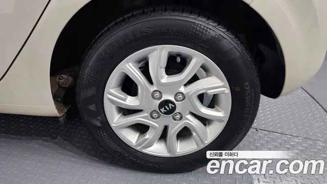 Kia Morning 2017 thumb 9