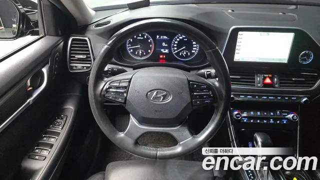 Hyundai Grandeur 2017 thumb 3