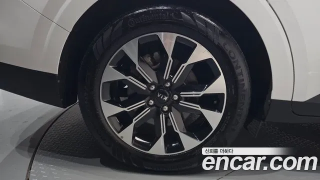 Kia Carnival 2021 thumb 10