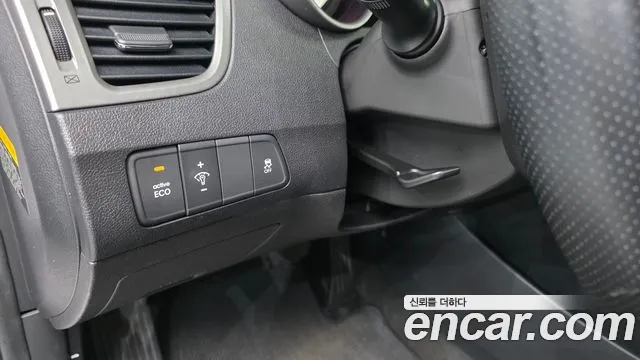 Hyundai Avante 2013 thumb 4