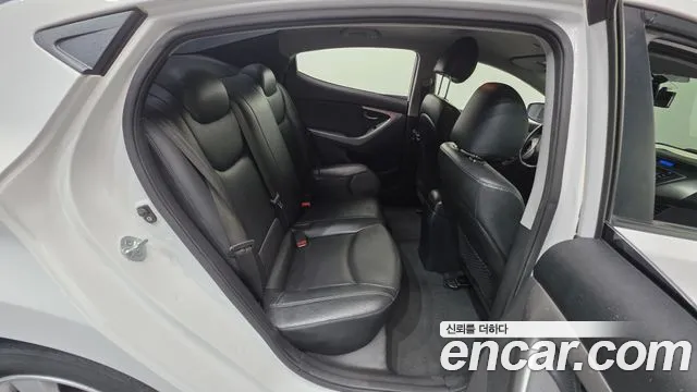 Hyundai Avante 2013 thumb 6