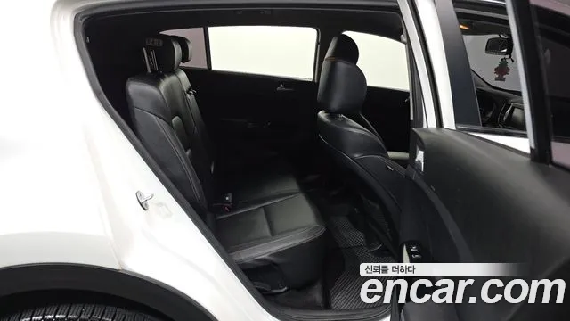 Kia Sportage 2018 thumb 11