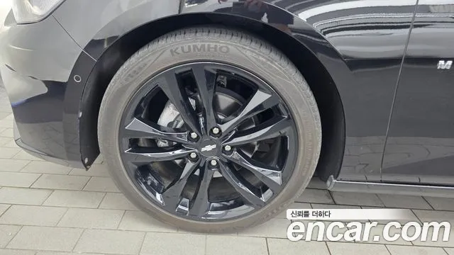 Chevrolet Malibu 2018 thumb 2