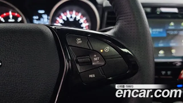 KGM Tivoli Air 2016 thumb 5
