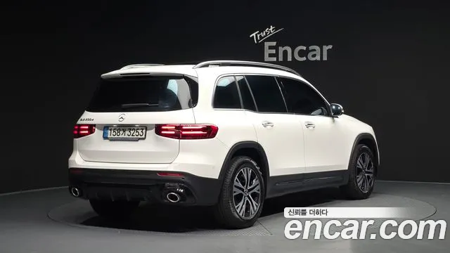 Mercedes-Benz GLB 2024 thumb 5