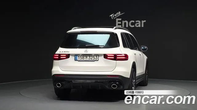 Mercedes-Benz GLB 2024 thumb 3