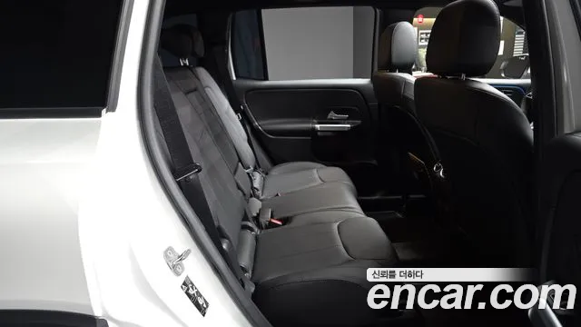 Mercedes-Benz GLB 2024 thumb 6