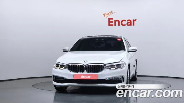 BMW 5 серии 2017 thumb 4