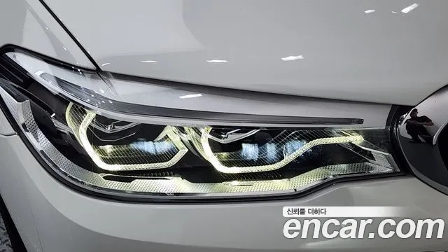 BMW 5 серии 2017 thumb 12
