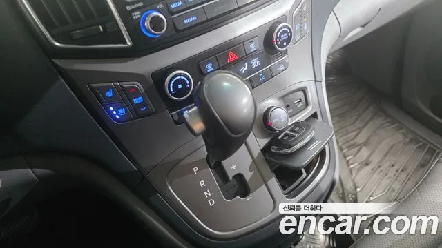 Hyundai Staria 2016 thumb 9