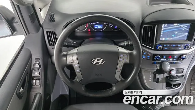 Hyundai Staria 2016 thumb 6
