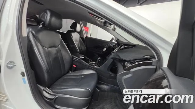 Hyundai Grandeur 2013 thumb 6