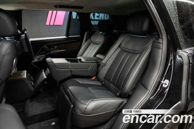 Land Rover Range Rover 2026 thumb 11