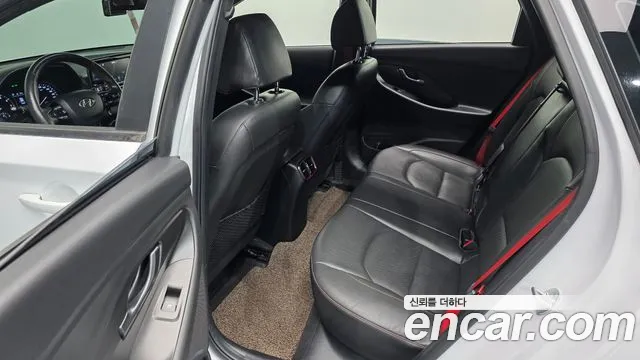 Hyundai i30 2020 thumb 4
