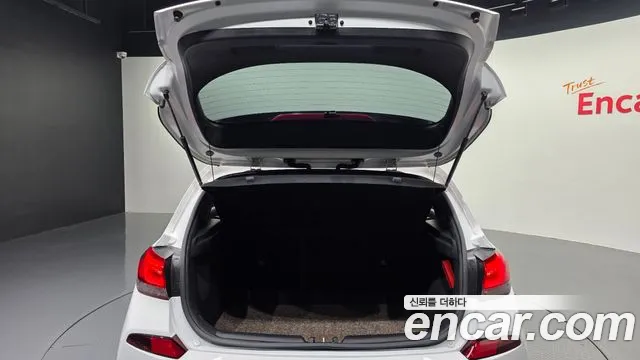 Hyundai i30 2020 thumb 6