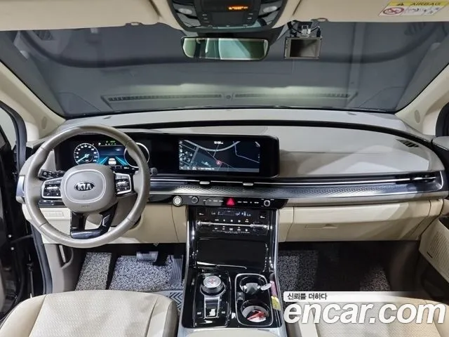 Kia Carnival 2021 thumb 2