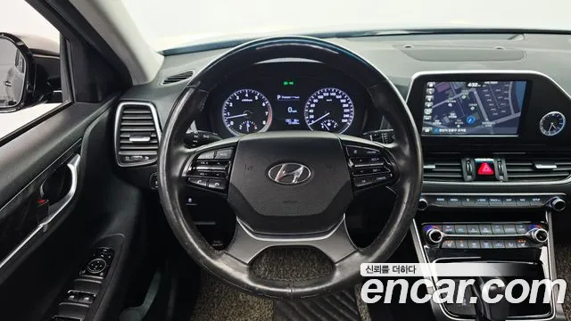 Hyundai Grandeur 2017 thumb 2