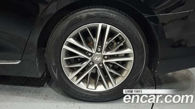 Hyundai Grandeur 2017 thumb 5
